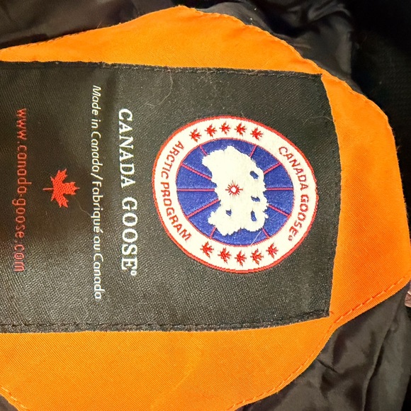 Canada goose Kensington Parka (Authentic) - Picture 3 of 7